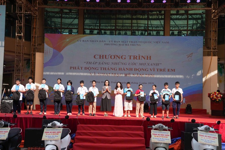 Phường Hai Bà Trưng tổ chức Chương trình “ Thắp sáng những ước mơ xanh”, phát động Tháng hành động vì trẻ em và khai mạc Hè năm 2026.- Ảnh 18.
