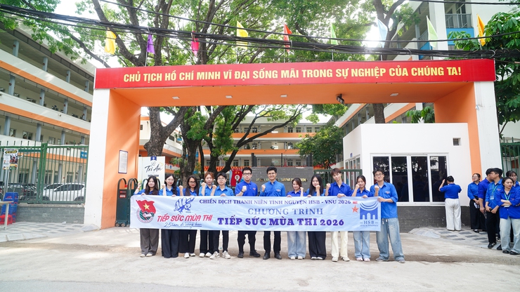 Phường Phú Thượng đồng hành cùng thí sinh trong ngày đầu Kỳ thi tuyển sinh vào lớp 10 THPT năm học 2026 – 2027- Ảnh 11.