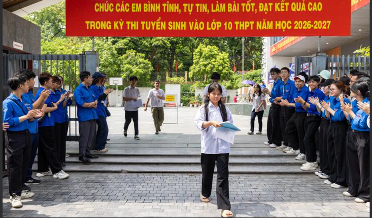 Hà Nội: Sáng nay (30-5), gần 123.500 thí sinh dự thi vào lớp 10- Ảnh 1.