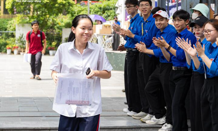 Hà Nội: Sáng nay (30-5), gần 123.500 thí sinh dự thi vào lớp 10- Ảnh 5.
