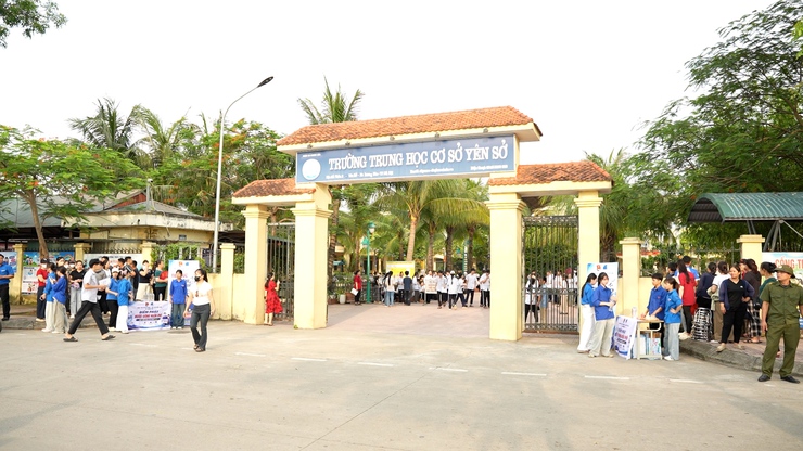 Đoàn thanh niên xã Dương Hoà triển khai chương trình “tiếp sức mùa thi” kỳ thi vào lớp 10 năm 2026- Ảnh 1.