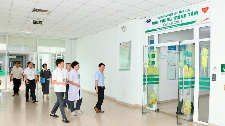 LỄ KÝ KẾT HỢP TÁC GIỮA TRẠM Y TẾ XÃ VĨNH THANH VÀ BỆNH VIỆN BỆNH NHIỆT ĐỚI TRUNG ƯƠNG- Ảnh 7.