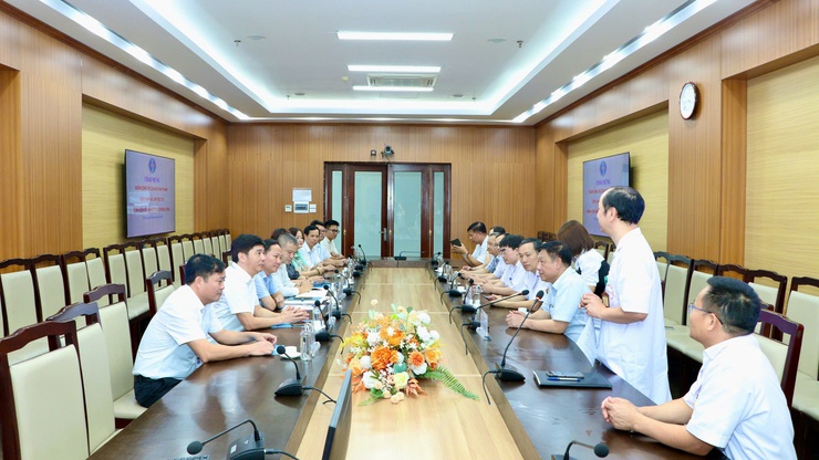 LỄ KÝ KẾT HỢP TÁC GIỮA TRẠM Y TẾ XÃ VĨNH THANH VÀ BỆNH VIỆN BỆNH NHIỆT ĐỚI TRUNG ƯƠNG- Ảnh 1.