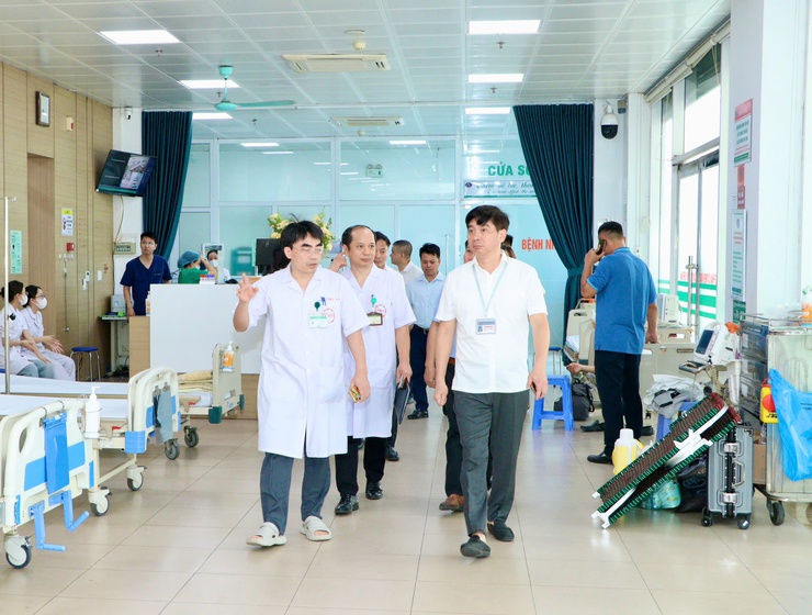 LỄ KÝ KẾT HỢP TÁC GIỮA TRẠM Y TẾ XÃ VĨNH THANH VÀ BỆNH VIỆN BỆNH NHIỆT ĐỚI TRUNG ƯƠNG- Ảnh 9.