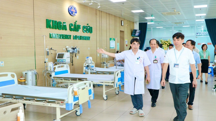 LỄ KÝ KẾT HỢP TÁC GIỮA TRẠM Y TẾ XÃ VĨNH THANH VÀ BỆNH VIỆN BỆNH NHIỆT ĐỚI TRUNG ƯƠNG- Ảnh 10.