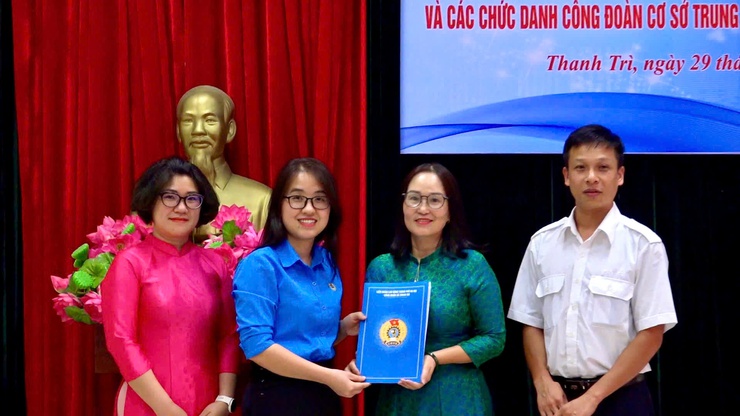 Thành lập Công đoàn cơ sở Trung tâm Dịch vụ tổng hợp xã Thanh Trì- Ảnh 4.