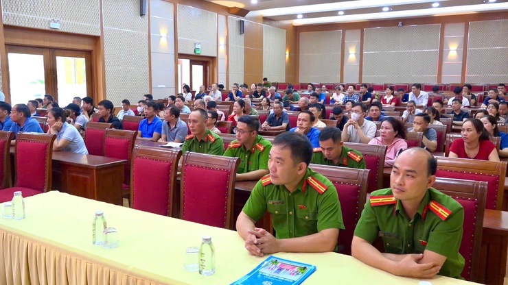 Tăng cường ý thức phòng cháy chữa cháy cho các hộ kinh doanh tại xã Thanh Trì- Ảnh 3.