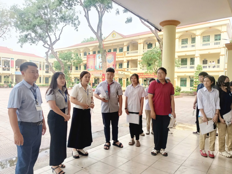 TRUNG GIÃ: KỲ THI TUYỂN SINH VÀO LỚP 10 THPT NĂM HỌC 2026–2027 AN TOÀN, NGHIÊM TÚC, CÔNG BẰNG, KHÁCH QUAN VÀ TẠO THUẬN LỢI NHẤT CHO THÍ SINH- Ảnh 8.