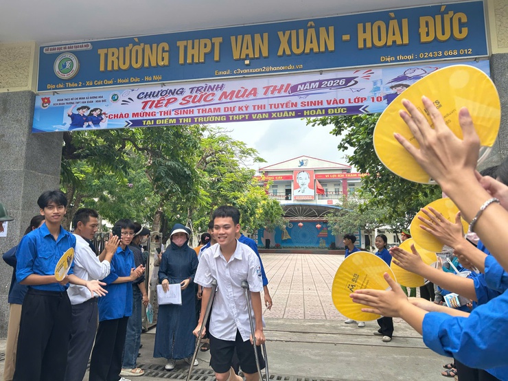 Đoàn thanh niên xã Dương Hoà triển khai chương trình “tiếp sức mùa thi” kỳ thi vào lớp 10 năm 2026- Ảnh 12.