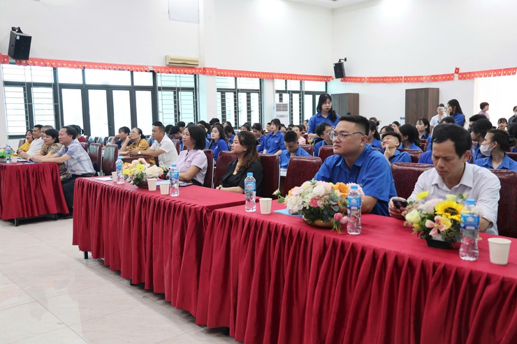 Vĩnh Thanh đẩy mạnh phòng, chống tác hại thuốc lá trong thanh thiếu niên- Ảnh 2.