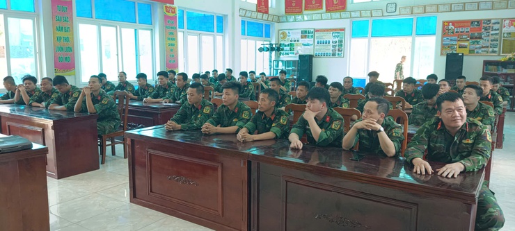 BAN CHQS XÃ TAM HƯNG THĂM, ĐỘNG VIÊN QUÂN NHÂN DỰ BỊ THAM GIA HUẤN LUYỆN- Ảnh 3.