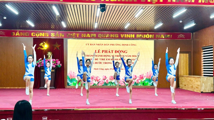 Trẻ em hạnh phúc, an toàn, vững bước trong kỷ nguyên số – thông điệp từ lễ phát động hè tại Định Công- Ảnh 3.