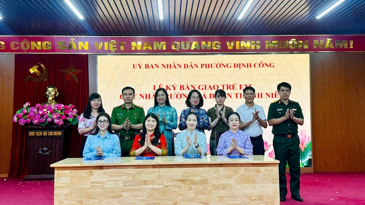 Trẻ em hạnh phúc, an toàn, vững bước trong kỷ nguyên số – thông điệp từ lễ phát động hè tại Định Công- Ảnh 7.