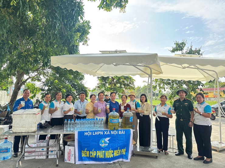Ngày thi đầu tiên Kỳ thi tuyển sinh vào lớp 10 THPT năm học 2026-2027 trên địa bàn xã Nội Bài diễn ra an toàn, nghiêm túc- Ảnh 10.