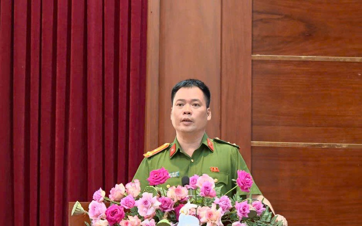 Công an xã Phúc Thọ công bố Quyết định thăng cấp bậc hàm, nâng bậc lương cho cán bộ, chiến sĩ đến niên hạn- Ảnh 1.