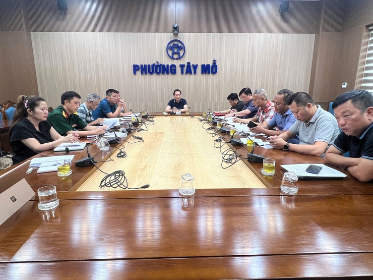 Tiếp tục kiên trì vận động, tạo điều kiện người dân tự tháo dỡ di chuyển tài sản, thu dọn mặt bằng để thực hiện Dự án Đầu tư Khu nhà ở Tây Mỗ- Ảnh 1.