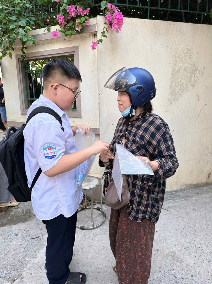 TRUNG GIÃ - NGÀY THI ĐẦU TIÊN AN TOÀN, NGHIÊM TÚC, ĐÚNG QUY CHẾ- Ảnh 7.