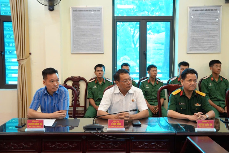 Xã Thanh Oai thăm, động viên chiến sĩ mới nhập ngũ năm 2026- Ảnh 8.