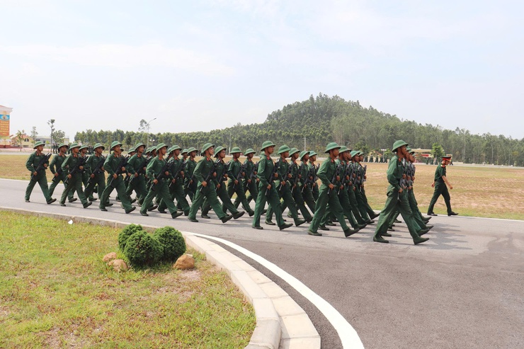 Phường Kiến Hưng thăm, động viên tân binh nhập ngũ năm 2026 tại Trung đoàn 165- Ảnh 6.