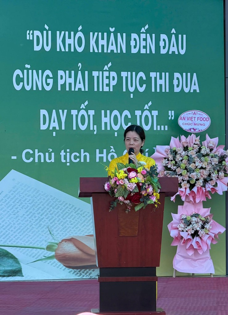 Trường THCS Linh Đàm Rực rỡ sắc màu tri ân trong lễ bế giảng năm học 2025 - 2026- Ảnh 2.