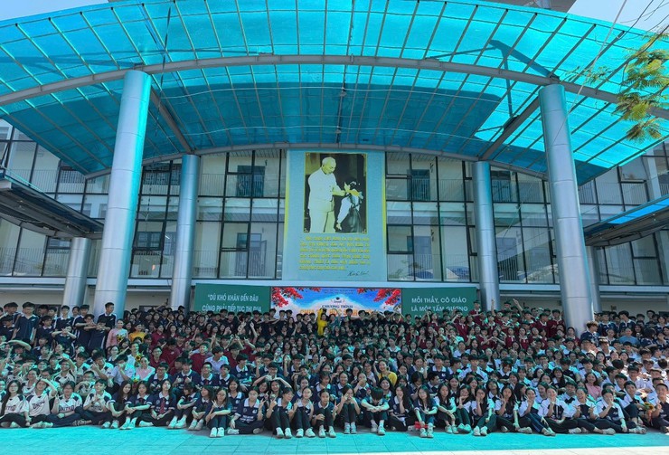 Trường THCS Linh Đàm Rực rỡ sắc màu tri ân trong lễ bế giảng năm học 2025 - 2026- Ảnh 8.