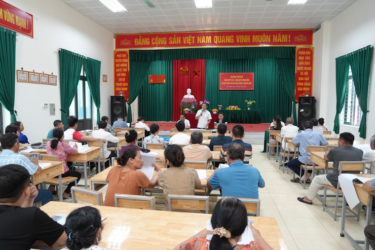 ĐỐI THOẠI THẲNG THẮN, TỪNG BƯỚC THÁO GỠ VƯỚNG MẮC TRONG CÔNG TÁC GIẢI PHÓNG MẶT BẰNG DỰ ÁN NÂNG CẤP, MỞ RỘNG QUỐC LỘ 21B- Ảnh 4.