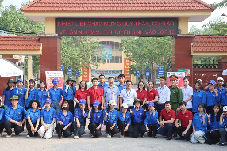 Lãnh đạo xã Đại Xuyên kiểm tra, động viên Hội đồng thi và các lực lượng hỗ trợ kỳ thi tuyển sinh vào lớp 10 THPT năm học 2026-2027- Ảnh 10.