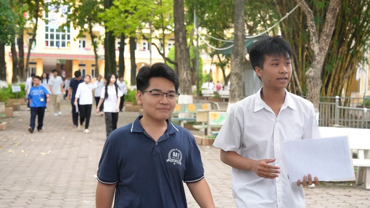 1102 thí sinh dự thi vào lớp 10 công lập tại 2 điểm thi xã An Khánh- Ảnh 4.