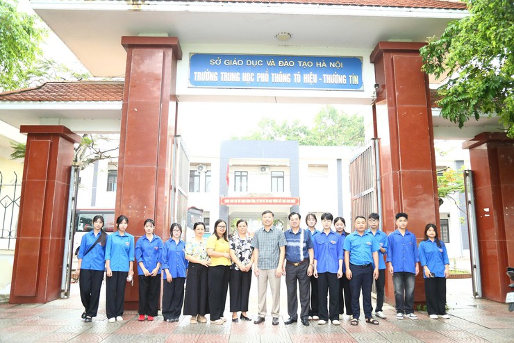 Kỳ thi tuyển sinh vào lớp 10 THPT trên địa bàn xã Chương Dương kết thúc an toàn, nghiêm túc, hiệu quả- Ảnh 1.