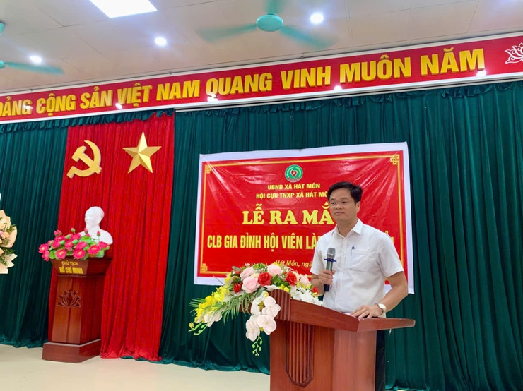 Ra mắt Câu lạc bộ " Hộ gia đình cựu thanh niên xung phong làm kinh tế giỏi" xã Hát Môn- Ảnh 4.