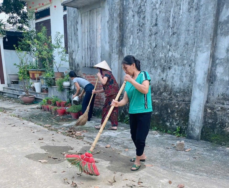 Phú Nghĩa ra quân tổng vệ sinh môi trường hưởng ứng Ngày ASEAN phòng, chống sốt xuất huyết lần thứ 16- Ảnh 1.