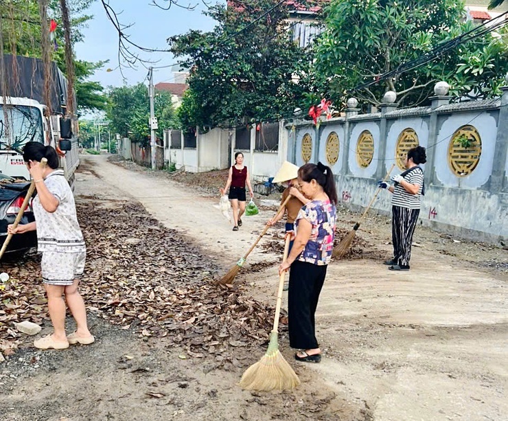 Phú Nghĩa ra quân tổng vệ sinh môi trường hưởng ứng Ngày ASEAN phòng, chống sốt xuất huyết lần thứ 16- Ảnh 7.