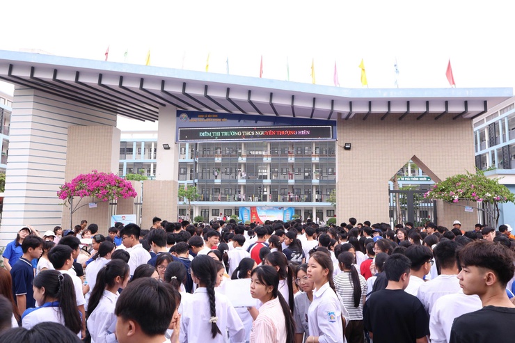 Xã Vân Đình: Kỳ thi tuyển sinh lớp 10 diễn ra an toàn, nghiêm túc- Ảnh 1.