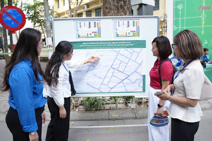 Các thí sinh bước vào môn thi cuối của kỳ thi lớp 10 THPT năm 2026- Ảnh 1.