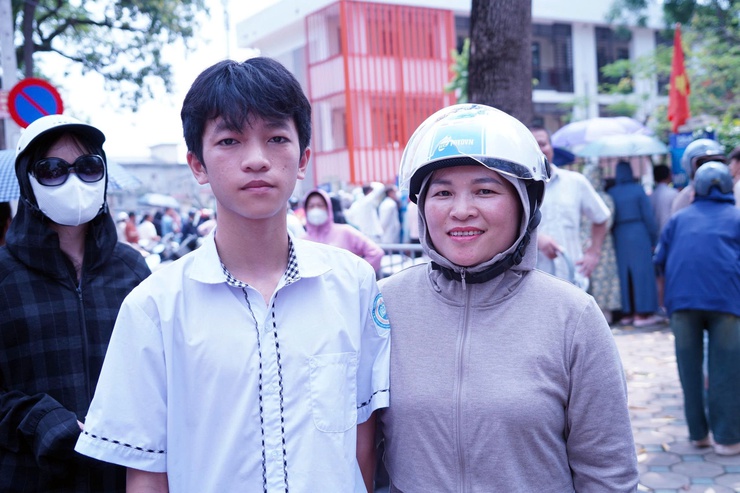 Kỳ thi tuyển sinh vào lớp 10 THPT trên địa bàn phường Chương Mỹ kết thúc an toàn, nghiêm túc, hiệu quả- Ảnh 2.
