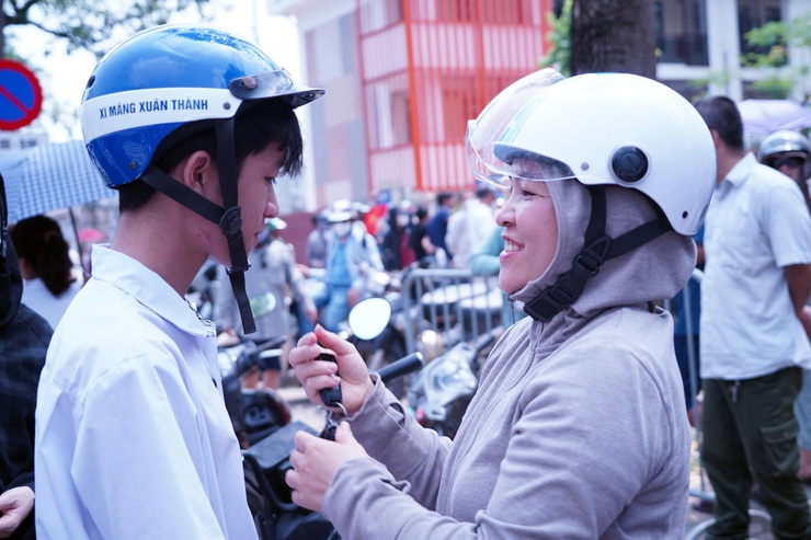 Kỳ thi tuyển sinh vào lớp 10 THPT trên địa bàn phường Chương Mỹ kết thúc an toàn, nghiêm túc, hiệu quả- Ảnh 13.