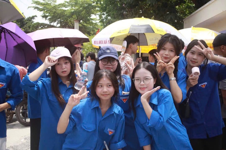Khép lại kỳ thi vào lướp 10 THPT: học sinh Nam Phù tự tin bước vào hành trình mới- Ảnh 22.