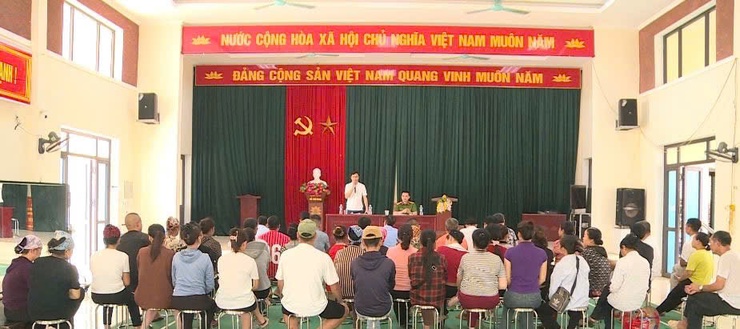 Phúc Lộc: Đồng thuận cao trong xử lý "điểm nghẽn" trật tự đô thị trên địa bàn xã- Ảnh 3.