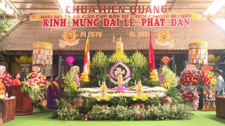 Trang nghiêm Đại lễ Phật đản Phật lịch 2570 tại chùa Hiển Quang- Ảnh 1.
