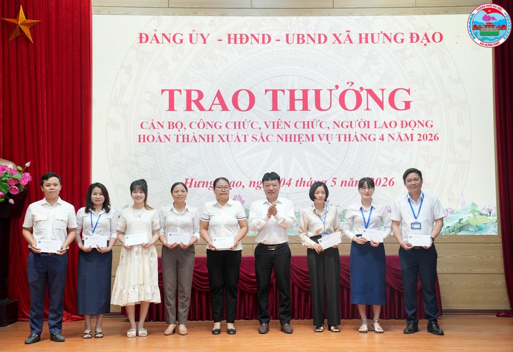 XÃ HƯNG ĐẠO TỔ CHỨC LỄ CHÀO CỜ THÁNG 5 NĂM 2026 – CÔNG BỐ QUYẾT ĐỊNH VỀ CÔNG TÁC CÁN BỘ VÀ KHEN THƯỞNG PHONG TRÀO THI ĐUA- Ảnh 8.