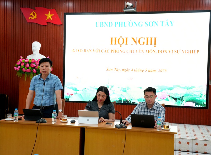 SƠN TÂY HỌP GIAO BAN THƯỜNG TRỰC UBND PHƯỜNG VỚI CÁC PHÒNG CHUYÊN MÔN, ĐƠN VỊ TRỰC THUỘC- Ảnh 5.