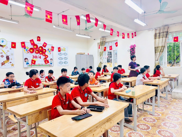 Nam Phù: Lan toả niềm say mê Ngoại ngữ, khơi dậy khát vọng hội nhập trong học sinh- Ảnh 6.