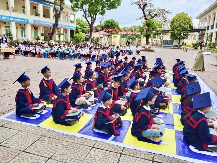 Trường Tiểu học Văn Võ đã tổ chức thành công chương trình “Rung Chuông Vàng & English Festival”- Ảnh 1.