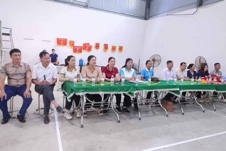 Hội LHPN xã Hòa Phú: Sôi nổi chương trình giao lưu Bóng chuyền hơi năm 2026- Ảnh 5.