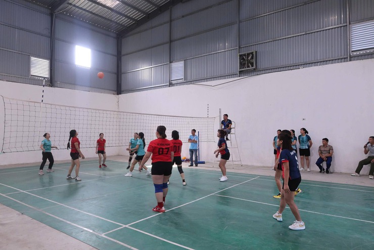Hội LHPN xã Hòa Phú: Sôi nổi chương trình giao lưu Bóng chuyền hơi năm 2026- Ảnh 6.