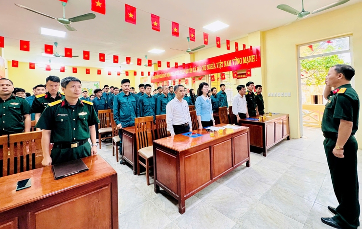 Nam Phù: Nâng cao chất lượng Dân quân tự vệ, đáp ứng yêu cầu nhiệm vụ trong tình hình mới- Ảnh 2.