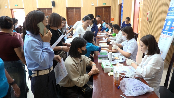 Công đoàn xã Thanh Oai phát động tháng hành động về an toàn, vệ sinh lao động và tháng công nhân năm 2026- Ảnh 12.