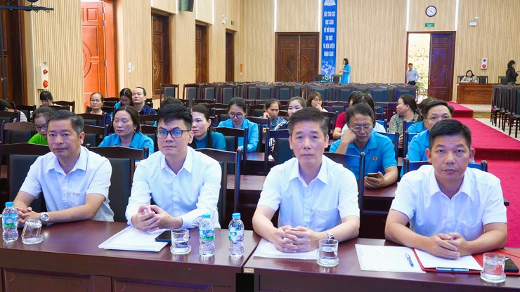 Công đoàn xã Thanh Oai phát động tháng hành động về an toàn, vệ sinh lao động và tháng công nhân năm 2026- Ảnh 3.