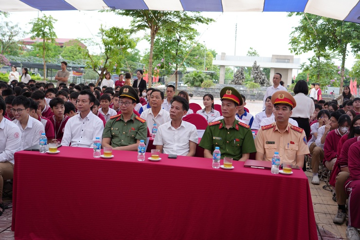 Nâng cao ý thức chấp hành ATGT, xây dựng hiệu quả văn hoá giao thông học đường- Ảnh 2.
