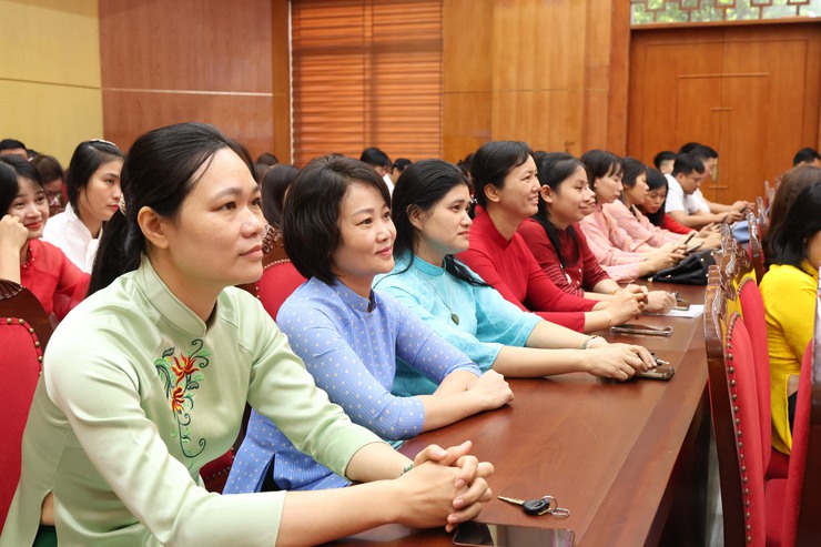 XÃ VÂN ĐÌNH ĐÁNH GIÁ KẾT QUẢ THỰC HIỆN NHIỆM VỤ THÁNG 4, TRIỂN KHAI NHIỆM VỤ TRỌNG TÂM THÁNG 5 NĂM 2026- Ảnh 4.